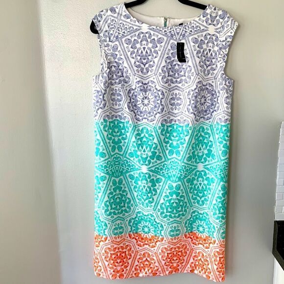 The Limited Dresses & Skirts - NWT, The Limited pattern shift dress, Size Small